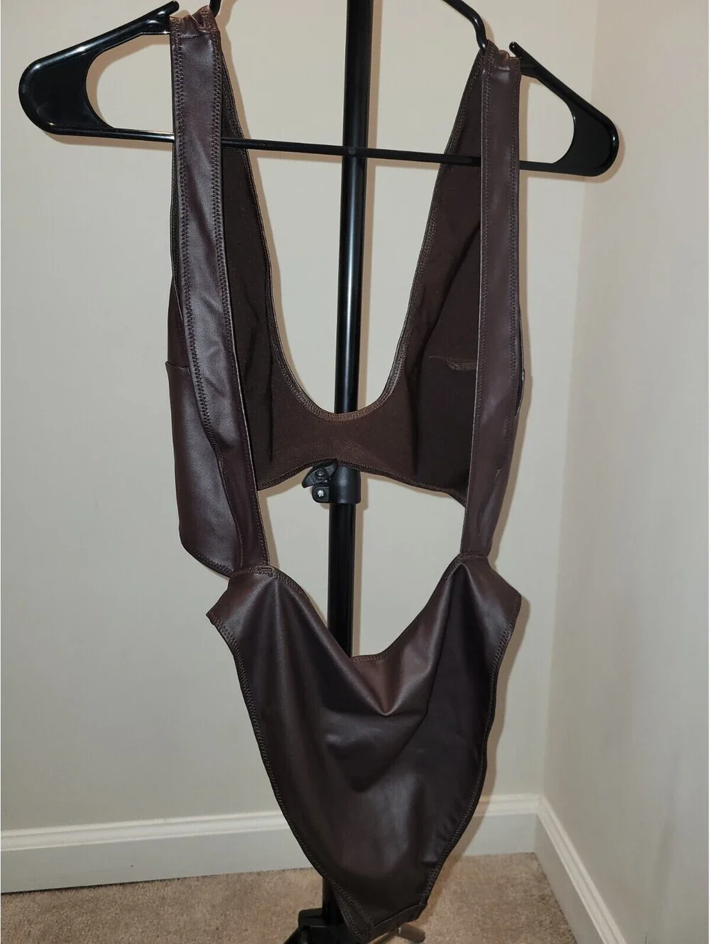 Skims one piece swimsuit Color Cocoa Size Medium  (1)